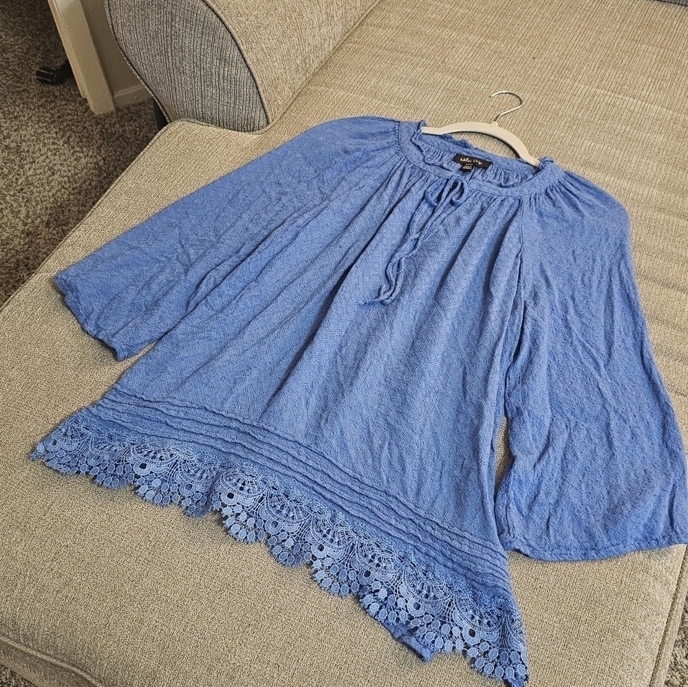 Melissa Paige Blue Boho Casual Festive Cottage Top Blouse Size Medium - Picture 3 of 6